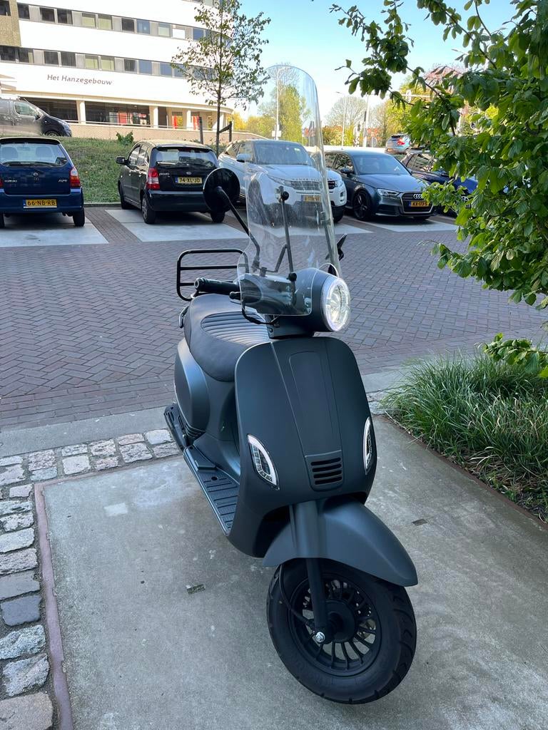 Stijlvolle Senzo Scooter - Mat Groen, Ophalen, Zo goed als nieuw, Benzine, Overige merken
