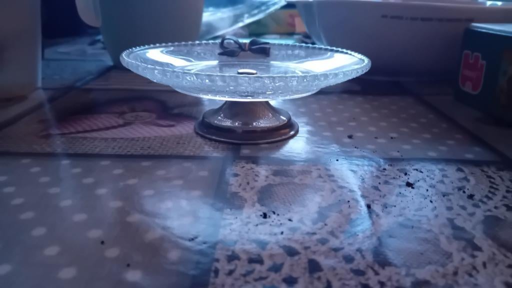 Glazen plateau decoratie met zilverkleurige voet, Ophalen, Zo goed als nieuw
