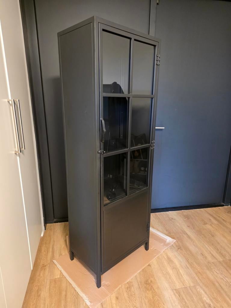 Vitrine kast metaal Castello zwart - 1 stuk, Huis en Inrichting, Kasten | Vitrinekasten, Ophalen, 25 tot 50 cm, Metaal, 150 tot 200 cm