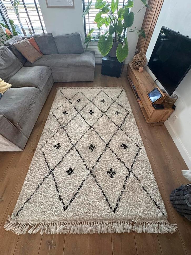 Zwart-wit vloerkleed met ruitpatroon, Huis en Inrichting, Stoffering | Tapijten en Kleden, Gebruikt, 150 tot 200 cm, 200 cm of meer