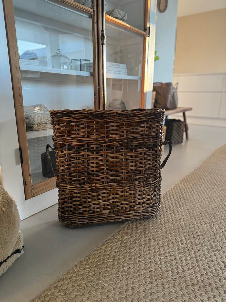 Stevige rieten paraplubak, Sieraden, Tassen en Uiterlijk, Paraplu's, Gebruikt, Bruin, Ophalen