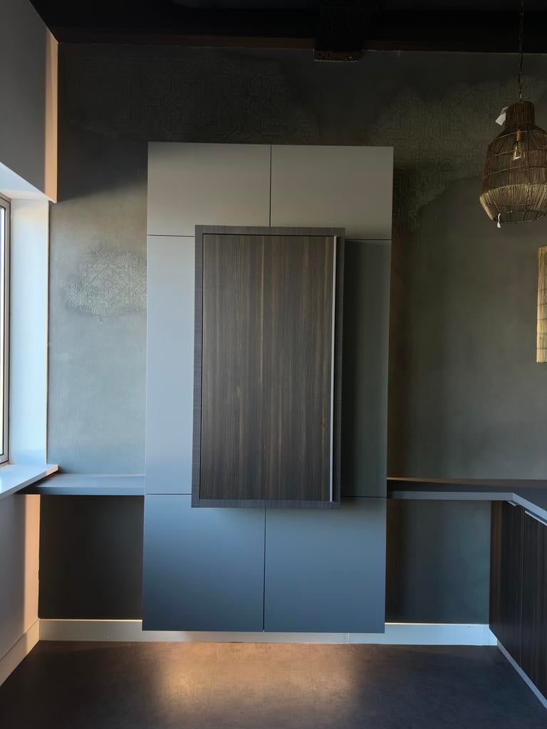 Vrijhangende wandkast, Huis en Inrichting, Keuken | Complete keukens, Ophalen of Verzenden, Zo goed als nieuw, Overige typen