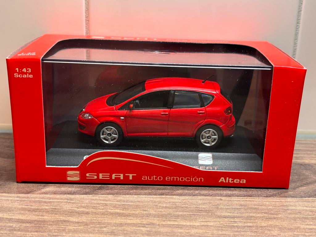 Seat Altea 2006 Red Metallic Ixo 1:43, Ophalen of Verzenden, Nieuw, Auto, Overige merken