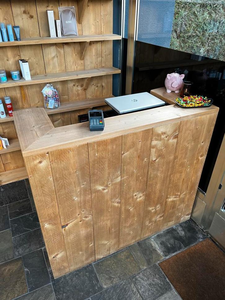 Steigerhouten balie met bijpassende productenkast, Huis en Inrichting, Tafels | Eettafels, Ophalen