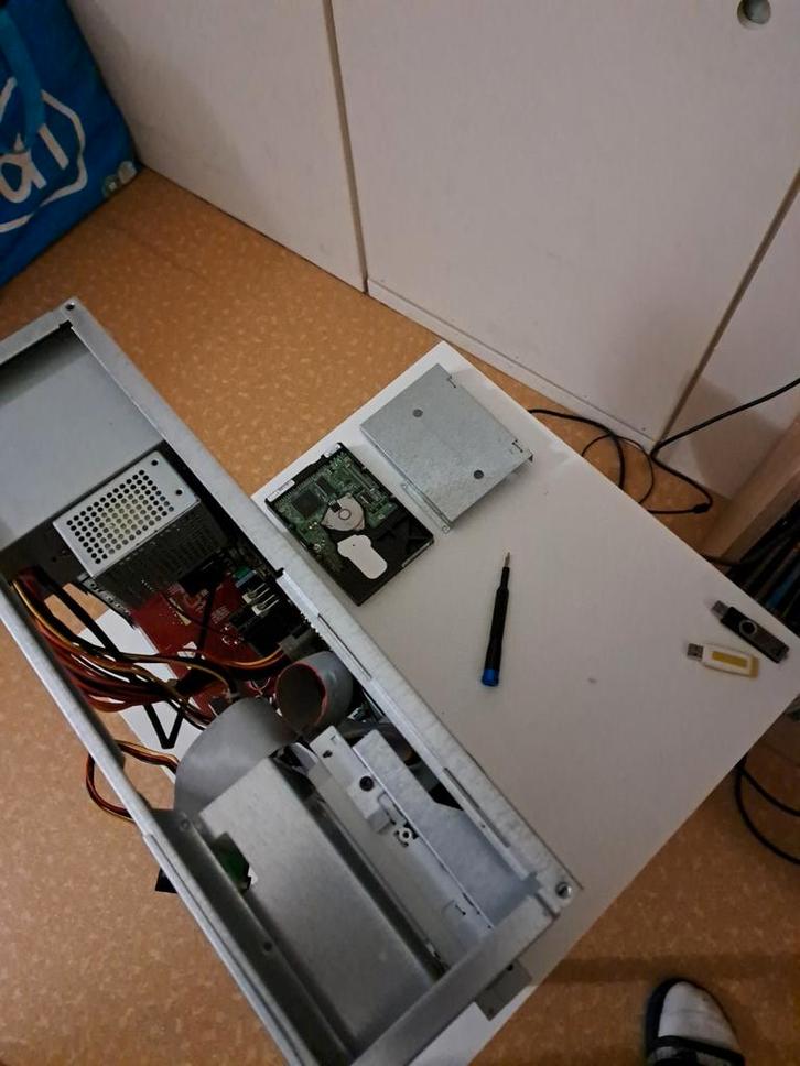 Gezocht 32GB 3.5" Harde Schijf, Computers en Software, Harde schijven, Gebruikt, Desktop, Intern, HDD, IDE, Ophalen of Verzenden