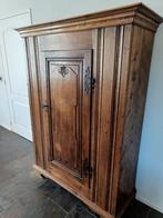 Massief kastje, Ophalen