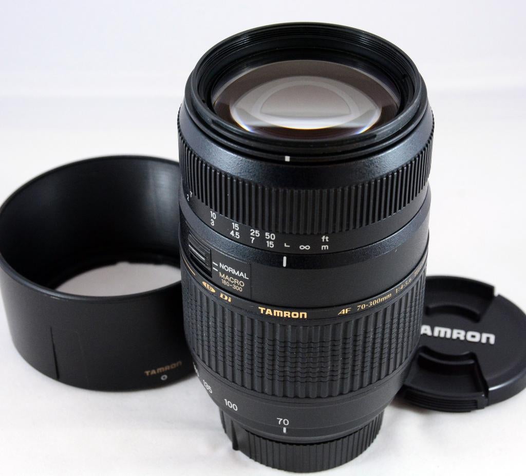 Tamron AF 70-300mm/4.0-5.6 Di LD MACRO Nikon in TOP STAAT, Gebruikt, Tarwestraat 29, 2153 GE Nieuw-Vennep OP TE HALEN IN CASTRICUM