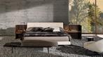 Minotti Brasilia Bed & Palisander headboard 2025 LP€35.000,-, Info@micheldethouars.nl, Minotti, 9723 CA, Nieuw