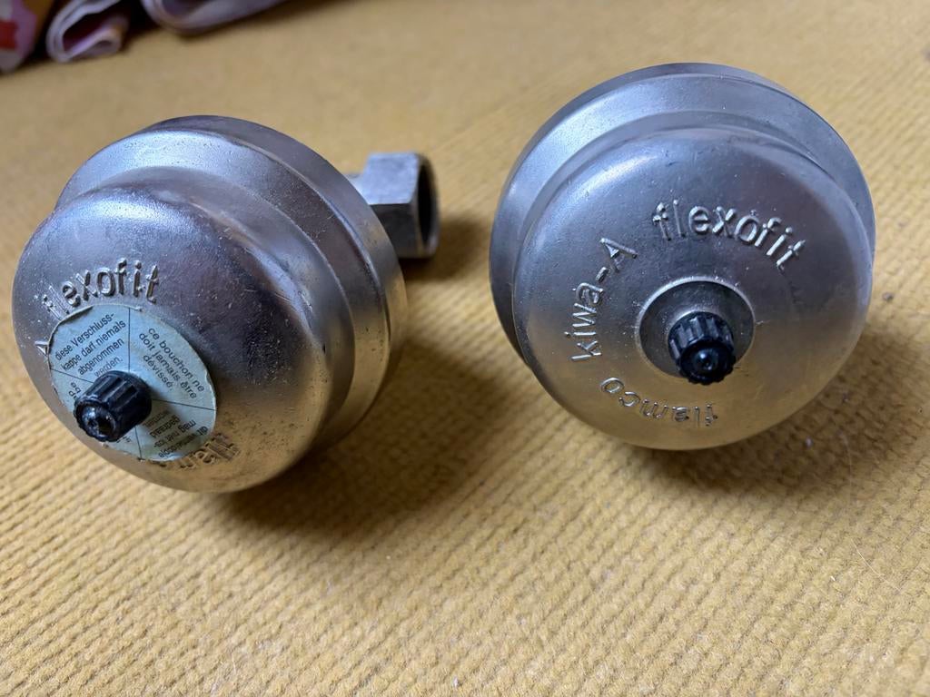 Flexofit Kiwa-A Terugslagkleppen / Dempers (2 stuks), Ophalen of Verzenden, Zo goed als nieuw