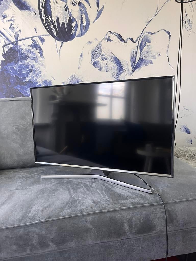 Samsung 32 inch/ 80 cm smart tv, Audio, Tv en Foto, Televisies, Zo goed als nieuw, 80 tot 100 cm, Samsung, 50 Hz, Ophalen
