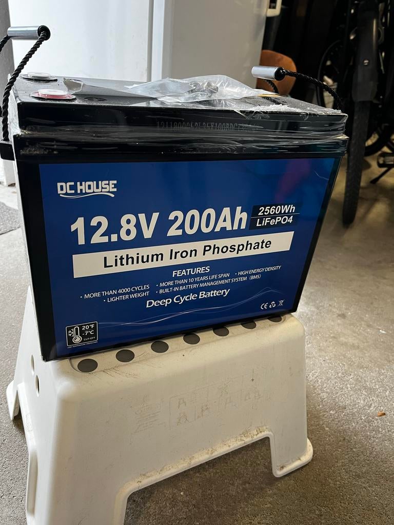 LiFePO4 12V 200Ah compacte Accu, Ophalen, Zo goed als nieuw
