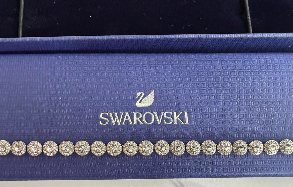 Zeer nette zilverkleuriger Swarovski armband, Ophalen, Zo goed als nieuw, Sieraad of Horloge