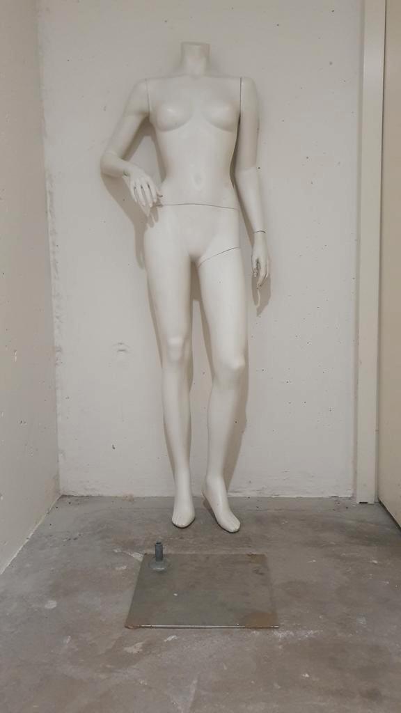 Vrouwelijke paspop zonder hoofd – wit model, Huis en Inrichting, Woonaccessoires | Overige, Ophalen of Verzenden