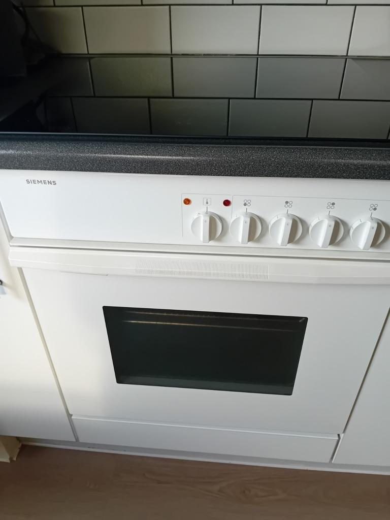SIEMENS inbouw Oven, met Gril. Zie foto's., Witgoed en Apparatuur, Fornuizen, Ophalen of Verzenden, Zo goed als nieuw, Inbouw