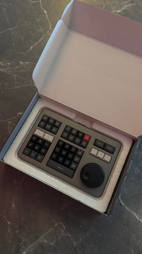 Davinci Resolve Speed Editor - Zo goed als nieuw, Ophalen of Verzenden, Zo goed als nieuw