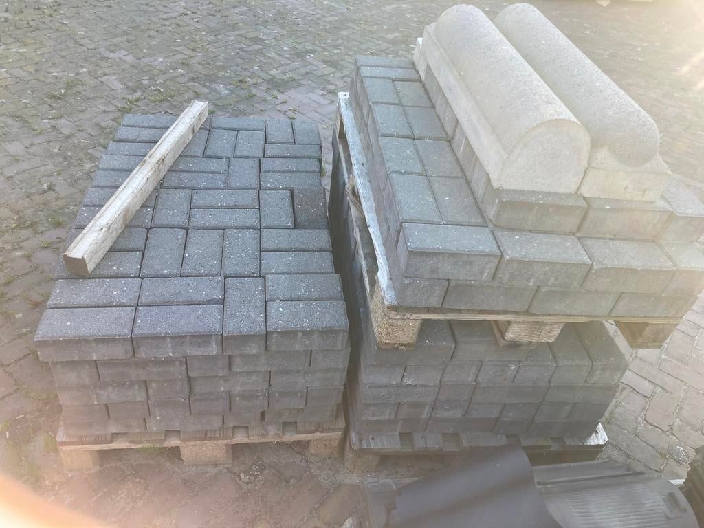 Nette antraciet betonstraatstenen 10x20 cm, Ophalen of Verzenden, Zo goed als nieuw, Minder dan 100 cm, Minder dan 25 cm