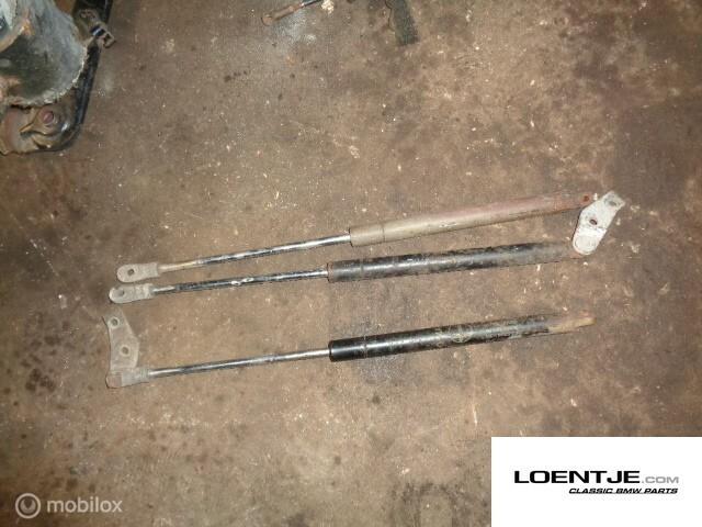 Gasveer achterklep BMW 02 touring, Gebruikt, Ophalen of Verzenden, BMW, BMW