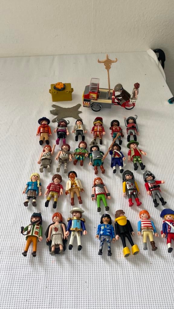 26 and car blaymobil, Kinderen en Baby's, Ophalen, Zo goed als nieuw