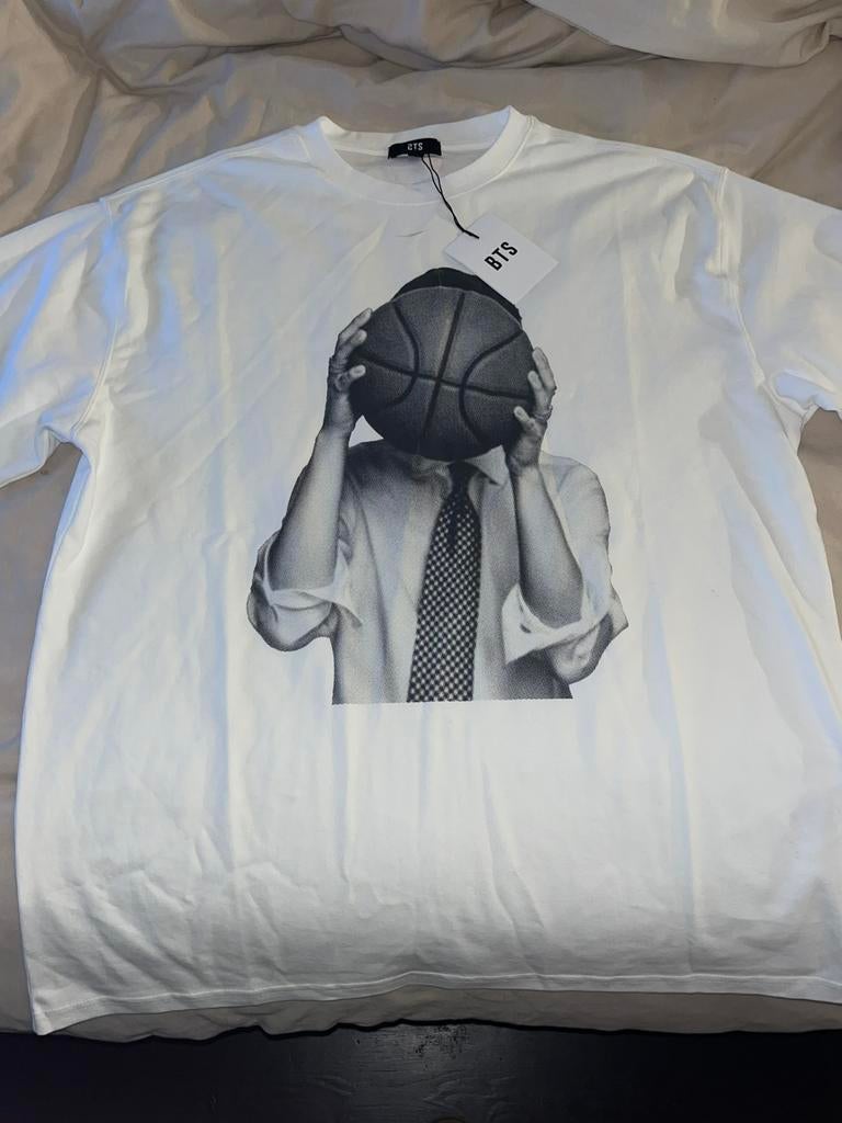 BTS Arirang Suga shirt, Ophalen of Verzenden, Nieuw, Maat 48/50 (M)
