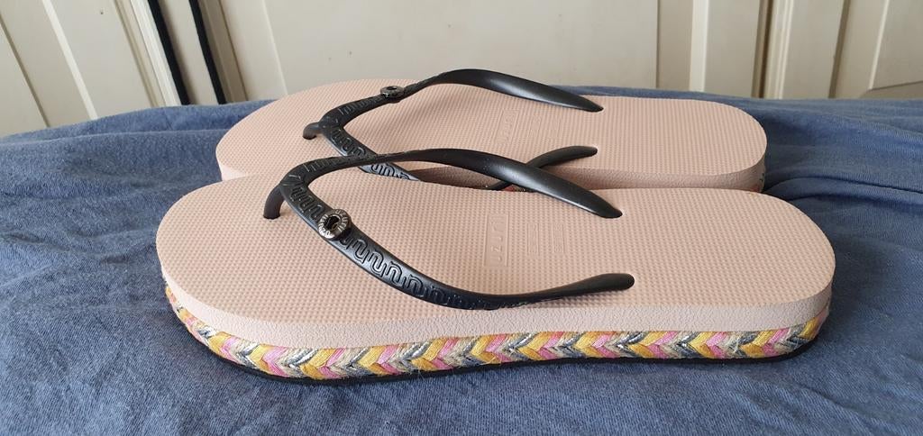 Uzurii luxe ibiza style slippers maat 39/40 nieuw, Slippers, Ophalen of Verzenden, Roze, Onbekend