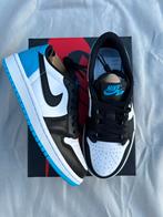Air Jordan 1 Low UNC Toe - Maat 37.5, Kleding | Dames, Schoenen, --, Blauw, Nieuw, Ophalen of Verzenden