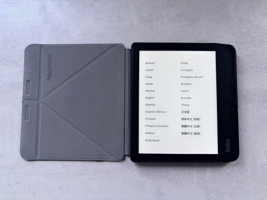Kobo Libra 2 e-reader in zeer nette staat met hoes en snoer, Computers en Software, E-readers, Ophalen of Verzenden, Zo goed als nieuw