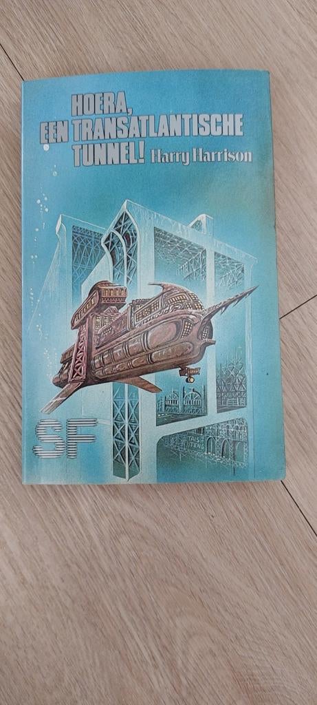 Hoera, een Transatlantische Tunnel! - Harry Harrison, Boeken, Ophalen of Verzenden