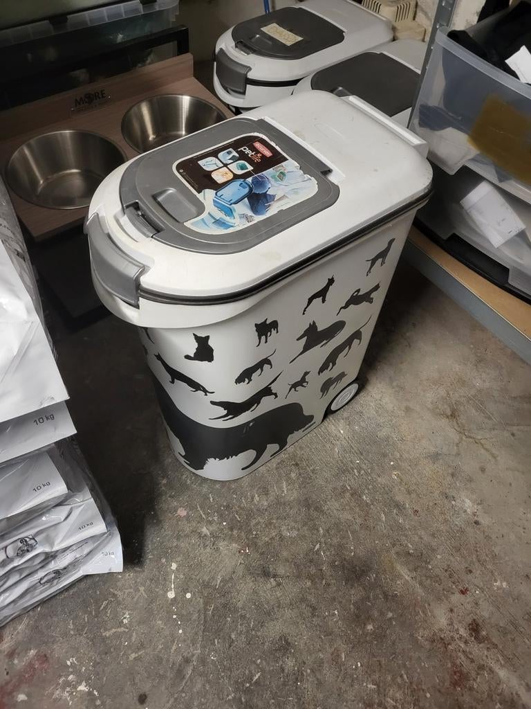 Voer container, Dieren en Toebehoren, Ophalen of Verzenden