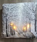 Iets apart mooie kussen van een besneeuwde bomen verlichting, Ophalen of Verzenden, Gebruikt, Wit, Vierkant