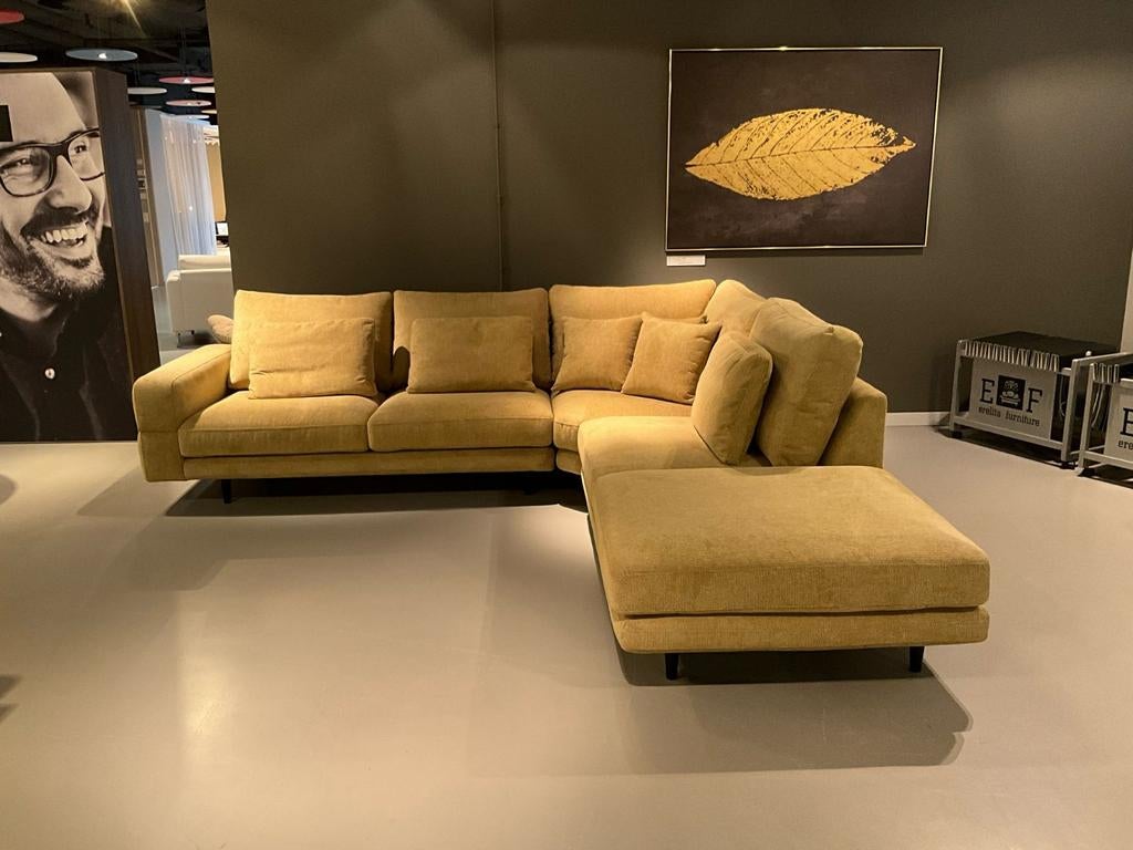 Meubelwinkel ter overname met horecamogelijkheden