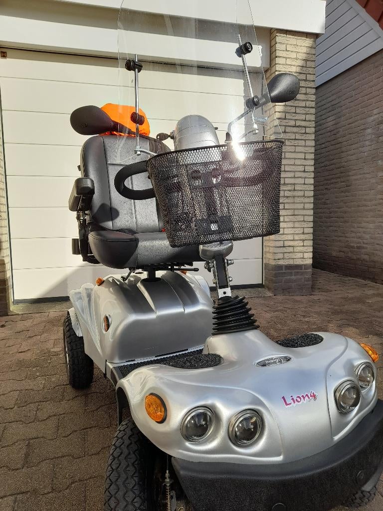 scootmobiel  4 wielen Mango Lion 4, Ophalen, Zo goed als nieuw, 16 km/u of meer, Mango