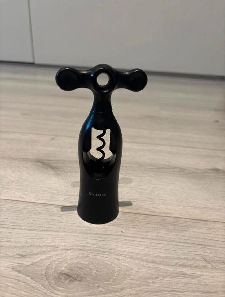 Brabantia Kurkentrekker Zwart, Huis en Inrichting, Keuken | Keukenbenodigdheden, Zo goed als nieuw, Ophalen of Verzenden