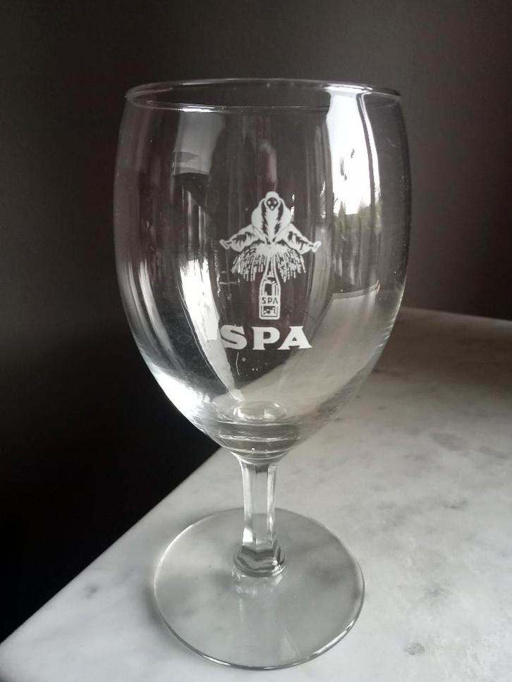 6 Vintage spa water glazen op een voetje, Verzamelen, Glas en Borrelglaasjes, Zo goed als nieuw, Overige typen, Ophalen of Verzenden