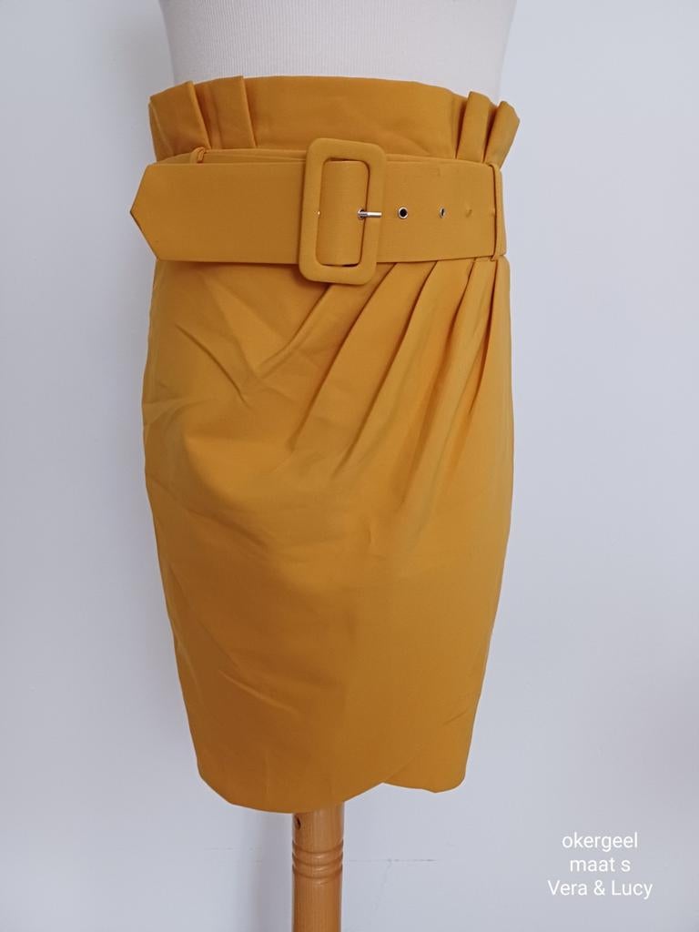 Okergele rok met rits aan de achterkant, maat S, Maat 38/40 (M), Geel, Ophalen of Verzenden, Zo goed als nieuw