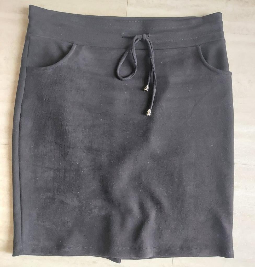 * Musthaves & Fun veloursachtig zwarte rok mt.L/XL, Zwart, Maat 42/44 (L), Musthaves, Ophalen of Verzenden