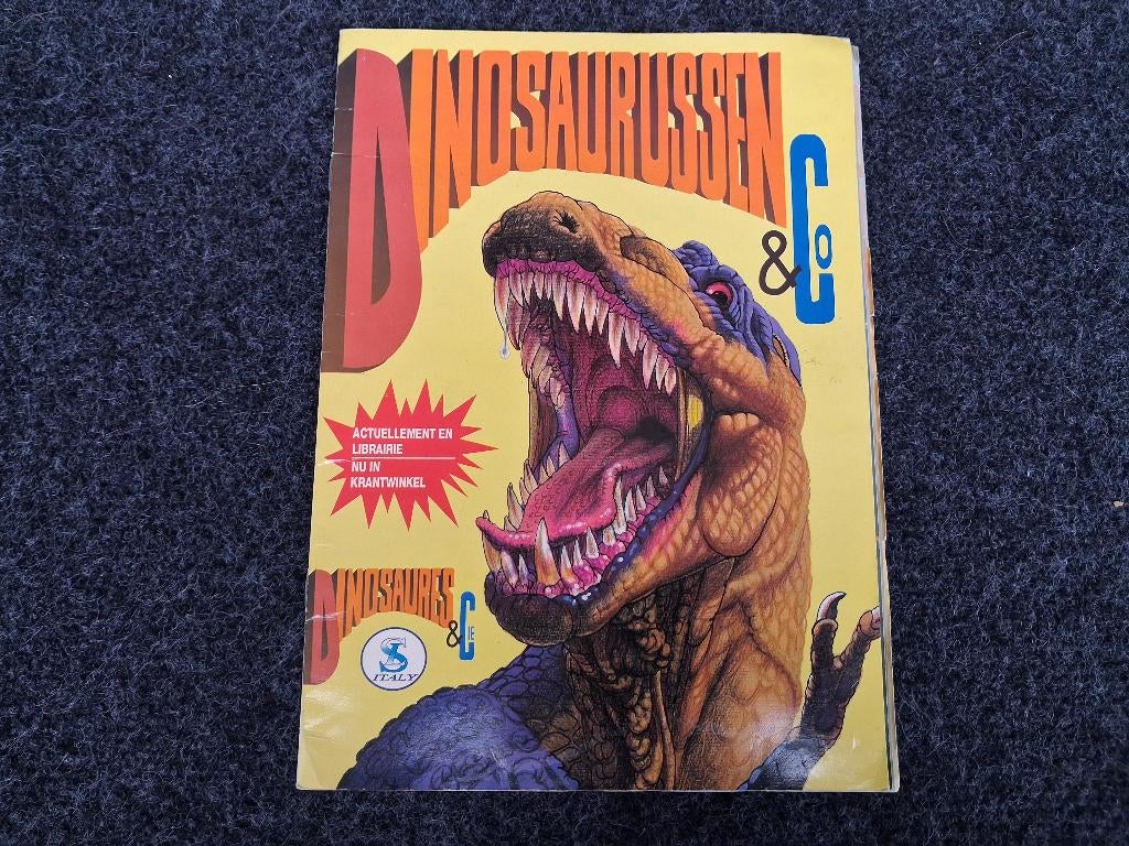 Dinosaurussen & Co stickerboek, Ophalen, Zo goed als nieuw, Stickers en Plaatjes