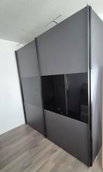 Moderne kledingkast met schuifdeuren (236x250 cm), Ophalen