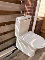 Wit staand toilet met stortbak, Doe-het-zelf en Verbouw, Ophalen, Gebruikt, Toilet