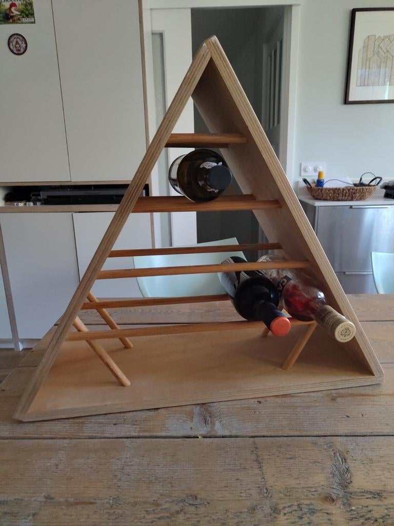 Handgemaakt houten wijnrek - 9-10 flessen, 5 tot 15 flessen, Nieuw, Ophalen of Verzenden, Minder dan 50 cm