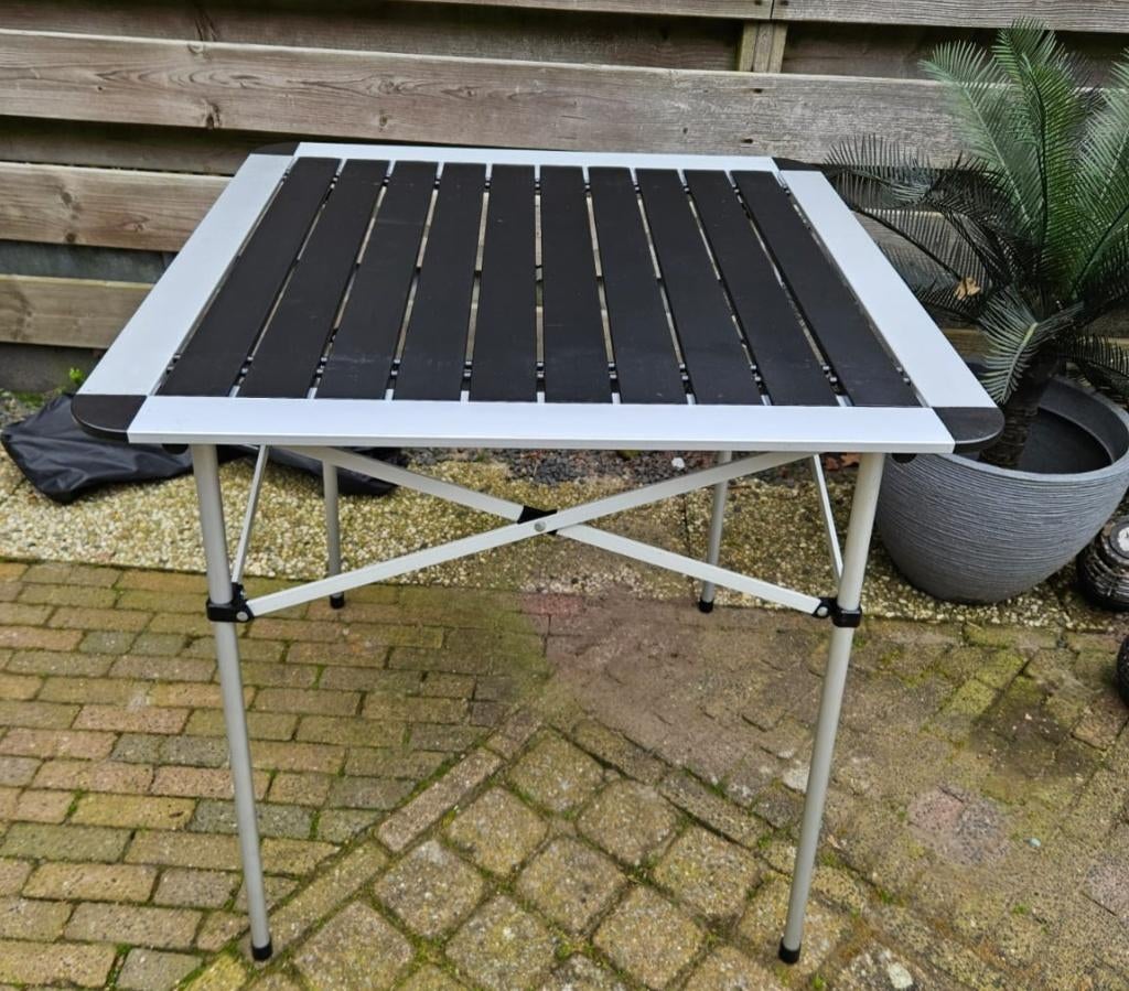 Camping tafel  70x70x70, Ophalen, Zo goed als nieuw, Campingtafel