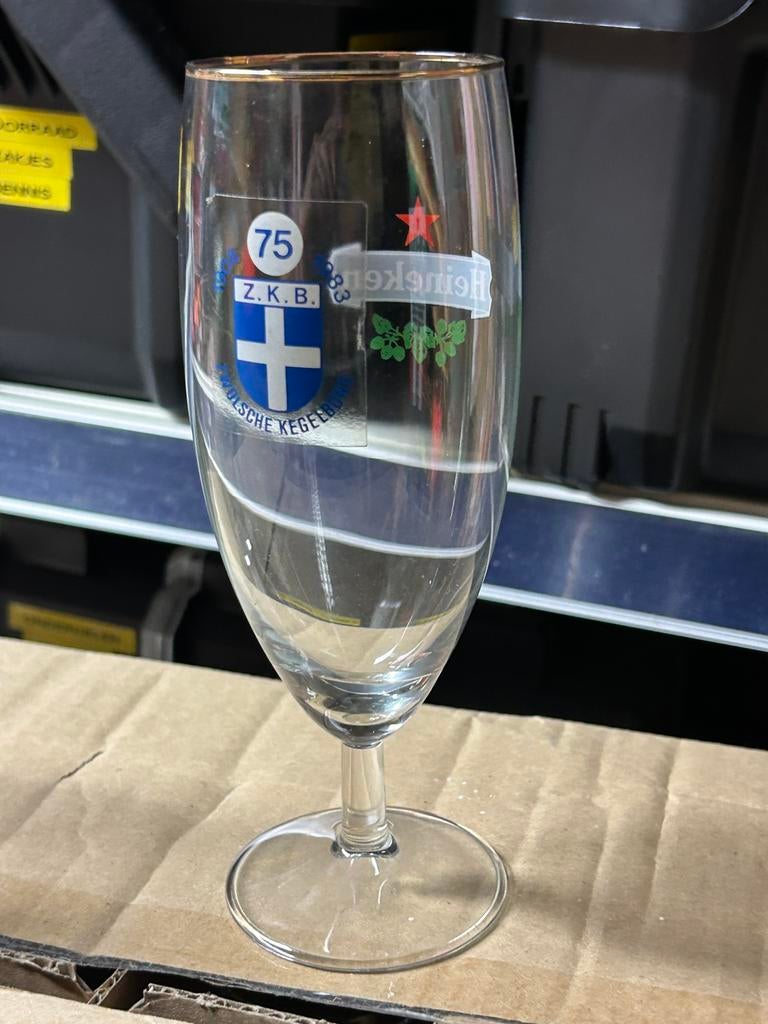 Heineken glas met sticker opdruk, Verzamelen, Ophalen, Zo goed als nieuw, Glas of Glazen, Heineken