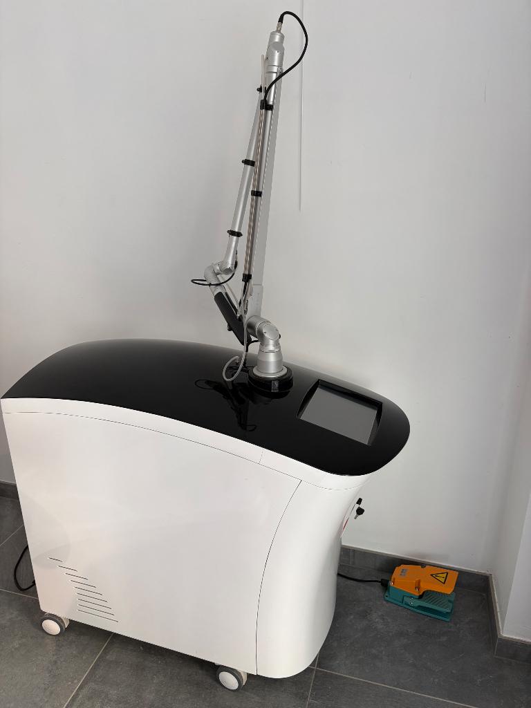 Picosecond laser carbon en tattoo, Witgoed en Apparatuur, Persoonlijke-verzorgingsapparatuur, Ophalen of Verzenden, Zo goed als nieuw