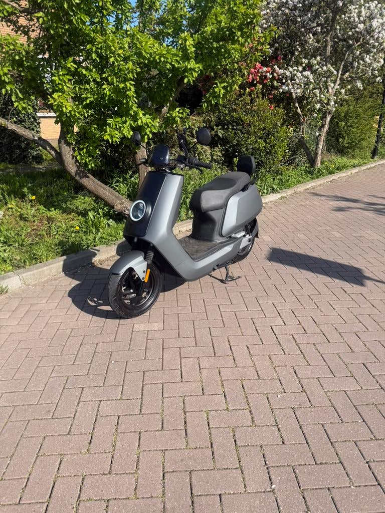 Niu n1s, Ophalen, Zo goed als nieuw, Elektrisch