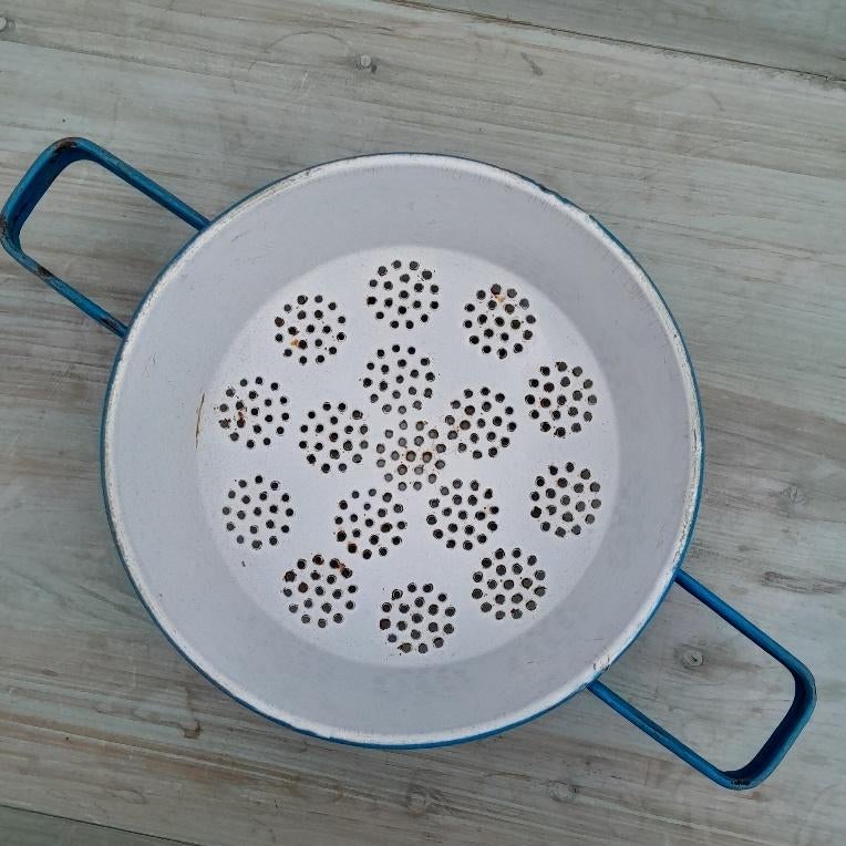 Blauw emaille vergiet, Antiek en Kunst, Antiek | Emaille, Ophalen of Verzenden