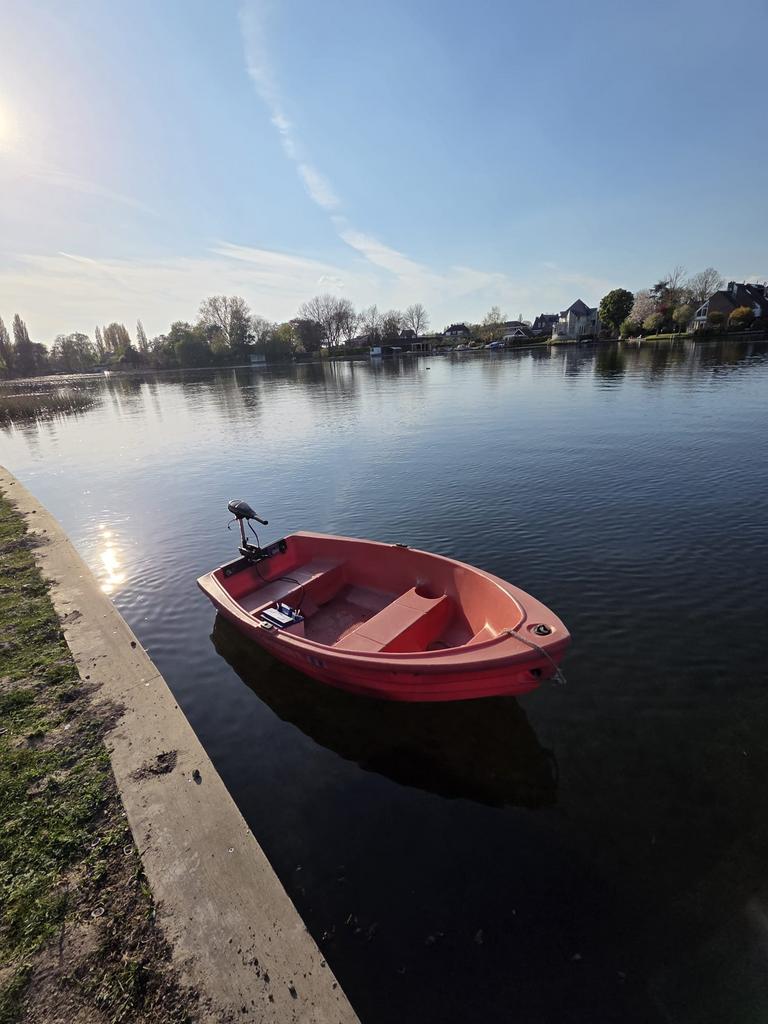 Pioner 8 bootje, bijboot kinder bootje Bic kunstof, Ophalen of Verzenden, Zo goed als nieuw, Overige typen
