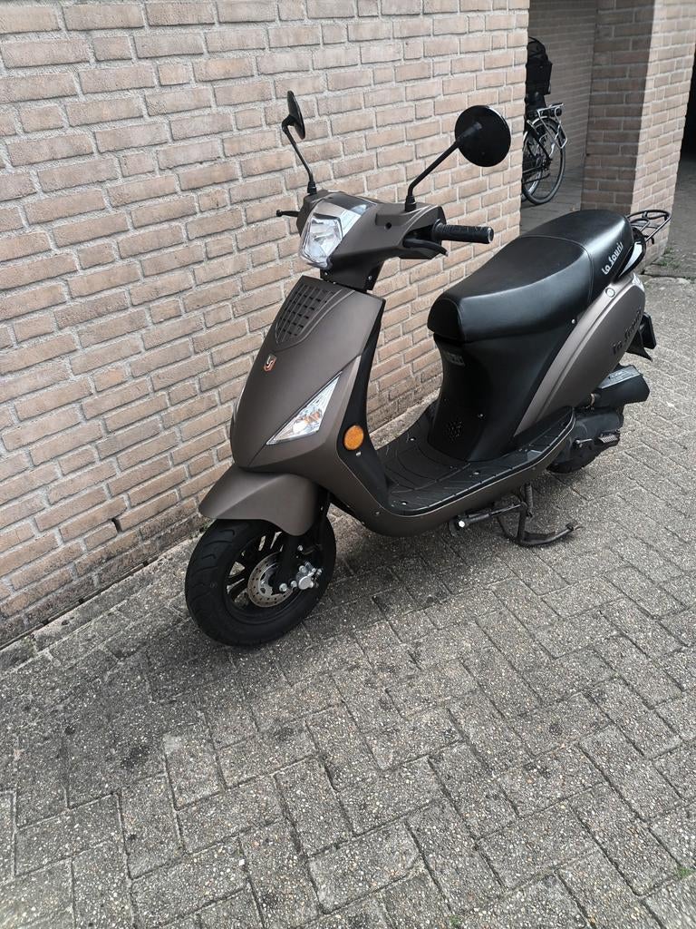 Bijna nieuwe La-Souris-City- Titanium 45km/h, Fietsen en Brommers, Snorfietsen en Snorscooters, Zo goed als nieuw, Benzine, Ophalen