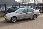 Mercedes-Benz C-klasse 180 K. Classic, voor APK CO niet goed, Auto's, Mercedes-Benz, Gebruikt, 1796 cc, Origineel Nederlands, 75 €/maand