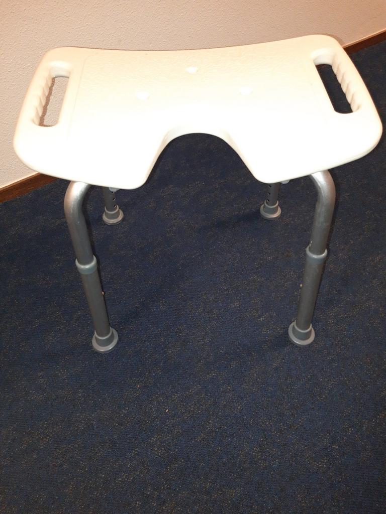 Douche kruk, Diversen, Verpleegmiddelen, Ophalen of Verzenden, Nieuw