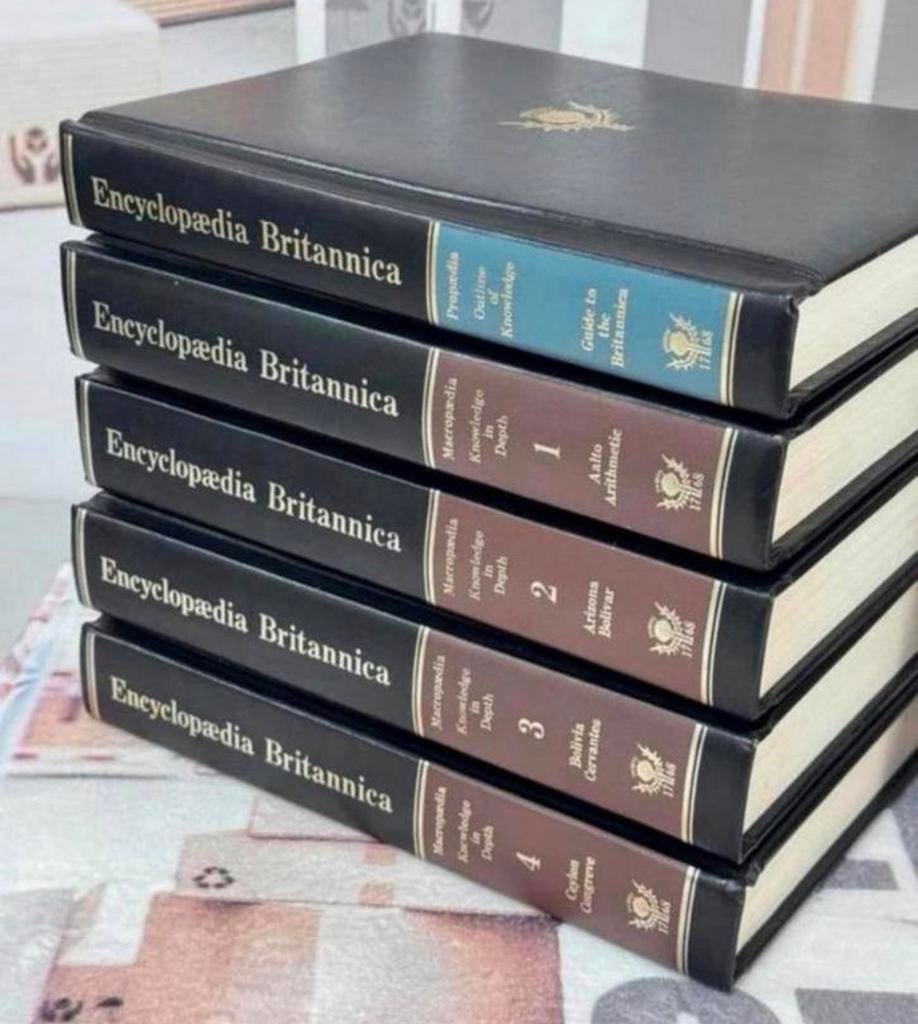 Encyclopedia Britannica LOT 10X 1768 Macropaedia Micropaedia, Boeken, Ophalen of Verzenden, Zo goed als nieuw, Complete serie