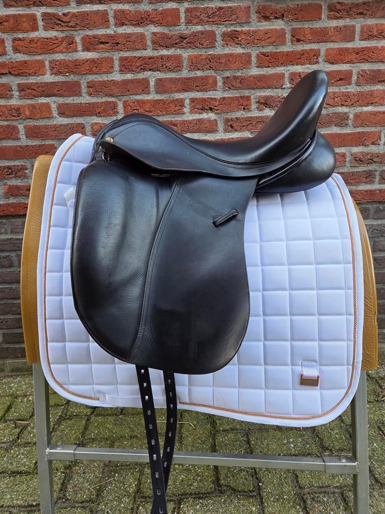 Dressuurzadels in leuke prijsklasse, Ophalen of Verzenden, Dressuur